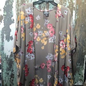Floral print kimono